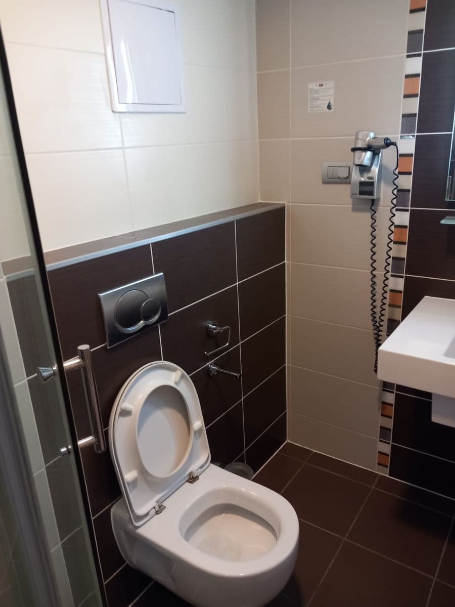 Prenájom bytu Garsoniéra 21 m², Suchdolské náměstí, Praha, Praha Prenájom bytu Garsoniéra 21 m², Suchdolské náměstí, Praha, Praha
