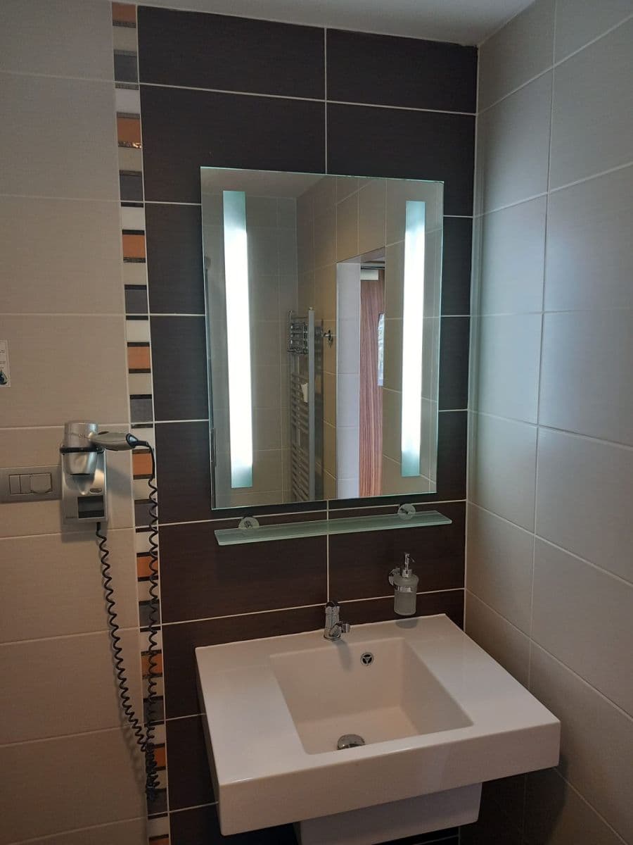 Prenájom bytu Garsoniéra 21 m², Suchdolské náměstí, Praha, Praha Prenájom bytu Garsoniéra 21 m², Suchdolské náměstí, Praha, Praha