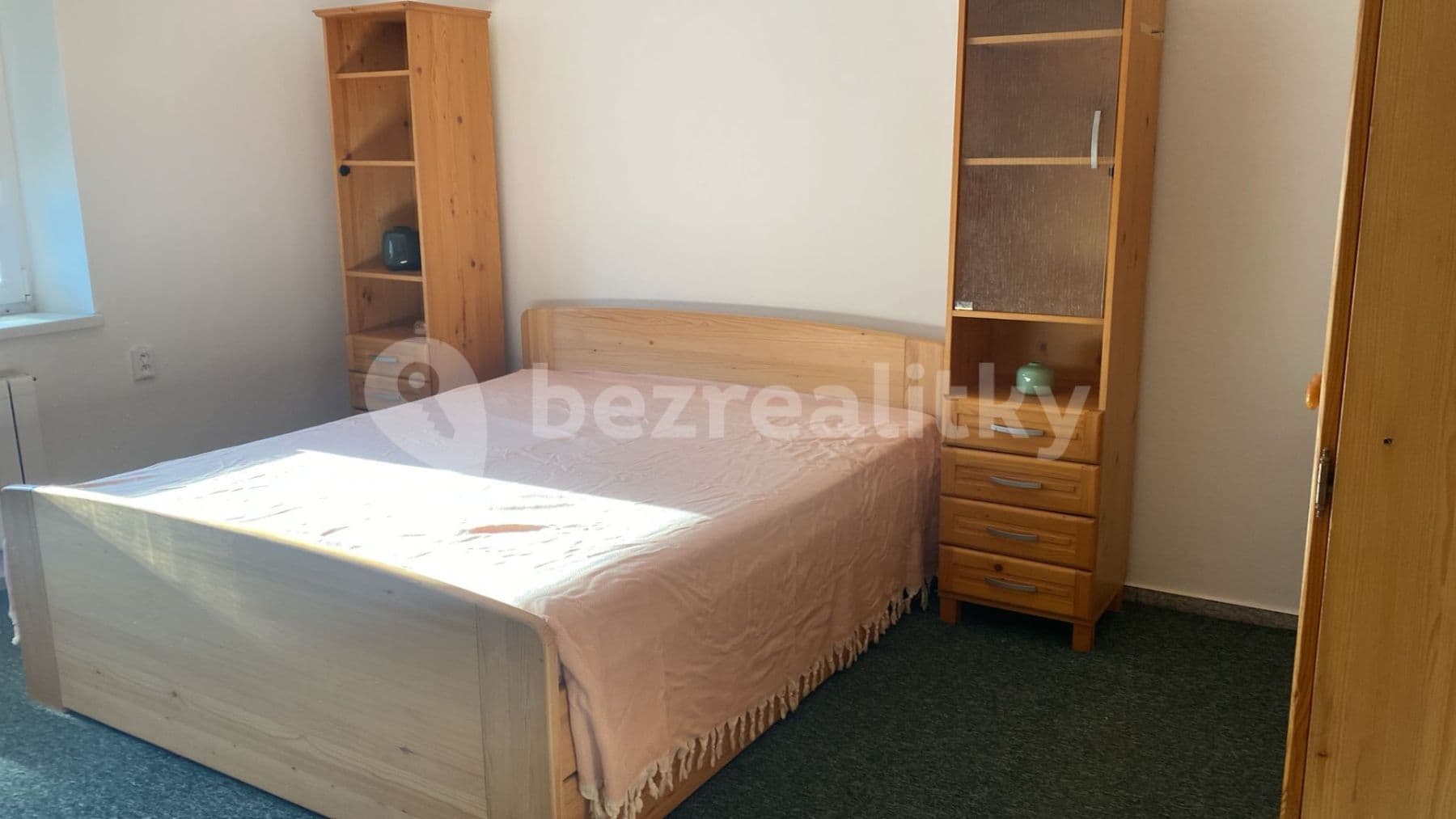 Prenájom bytu 4-izbový 100 m², Marty Rožánkové, Křelov-Břuchotín, Olomoucký kraj Prenájom bytu 4-izbový 100 m², Marty Rožánkové, Křelov-Břuchotín, Olomoucký kraj