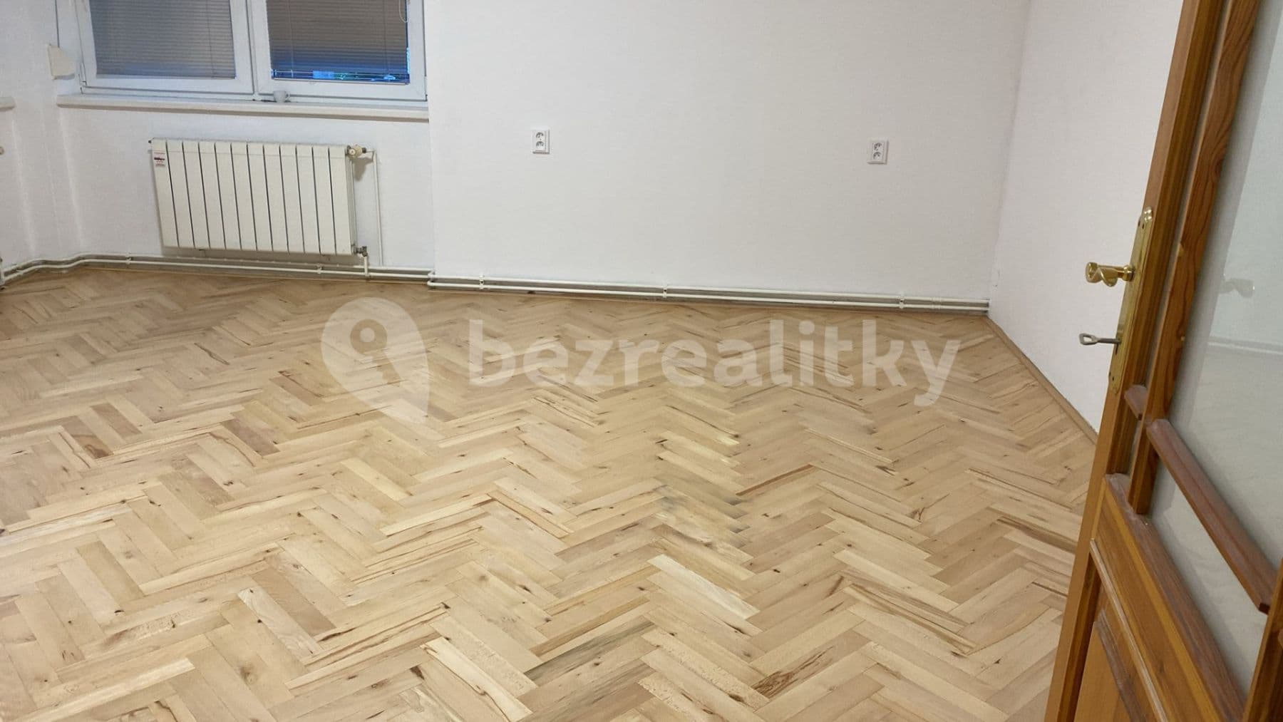 Prenájom bytu 4-izbový 100 m², Marty Rožánkové, Křelov-Břuchotín, Olomoucký kraj Prenájom bytu 4-izbový 100 m², Marty Rožánkové, Křelov-Břuchotín, Olomoucký kraj