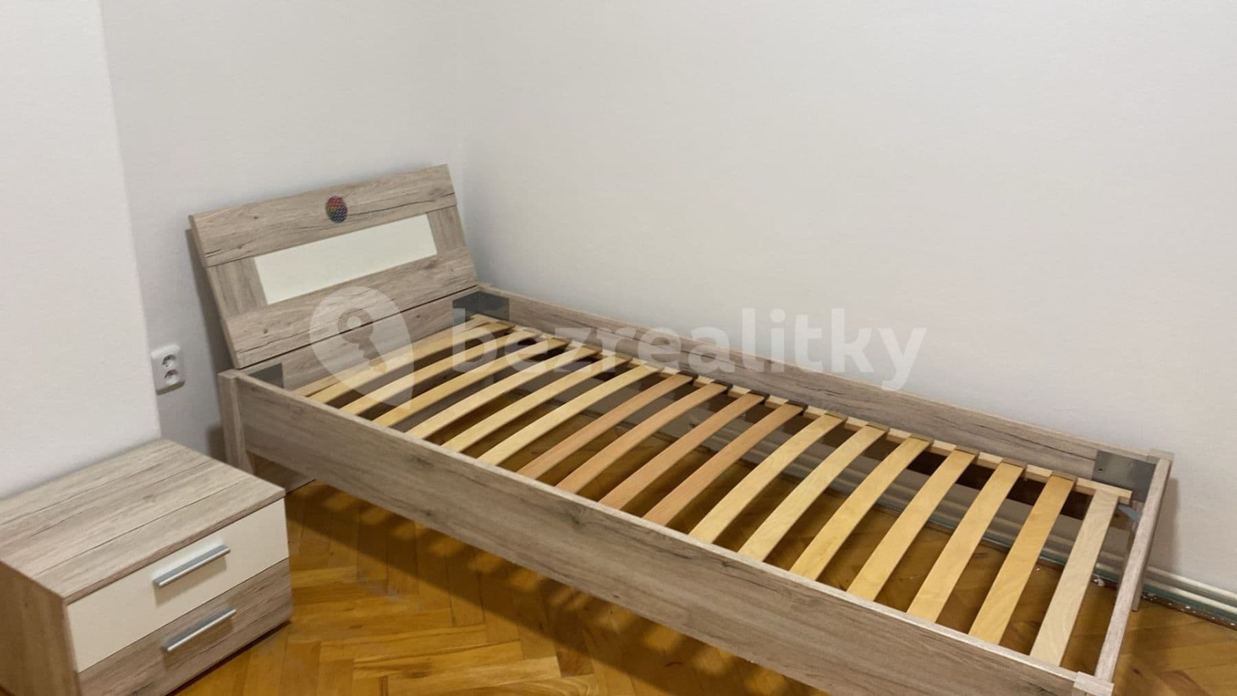 Prenájom bytu 4-izbový 100 m², Marty Rožánkové, Křelov-Břuchotín, Olomoucký kraj Prenájom bytu 4-izbový 100 m², Marty Rožánkové, Křelov-Břuchotín, Olomoucký kraj