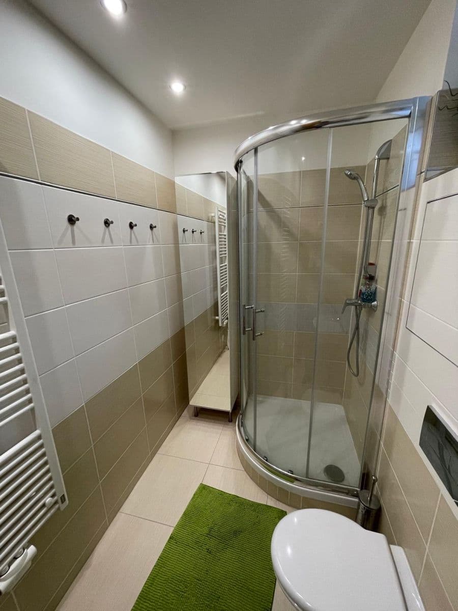 Predaj bytu 1-izbový 36 m², U Roháčových kasáren, Praha, Praha Predaj bytu 1-izbový 36 m², U Roháčových kasáren, Praha, Praha