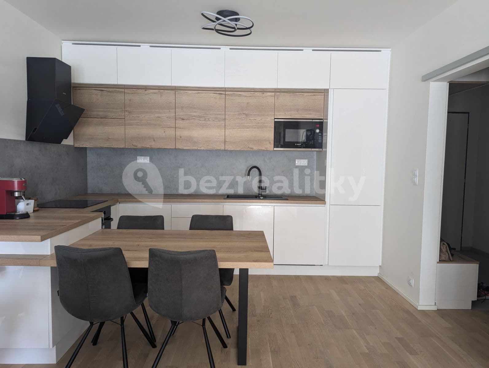 Prenájom bytu 2-izbový 60 m², V Horkách, Praha, Praha Prenájom bytu 2-izbový 60 m², V Horkách, Praha, Praha