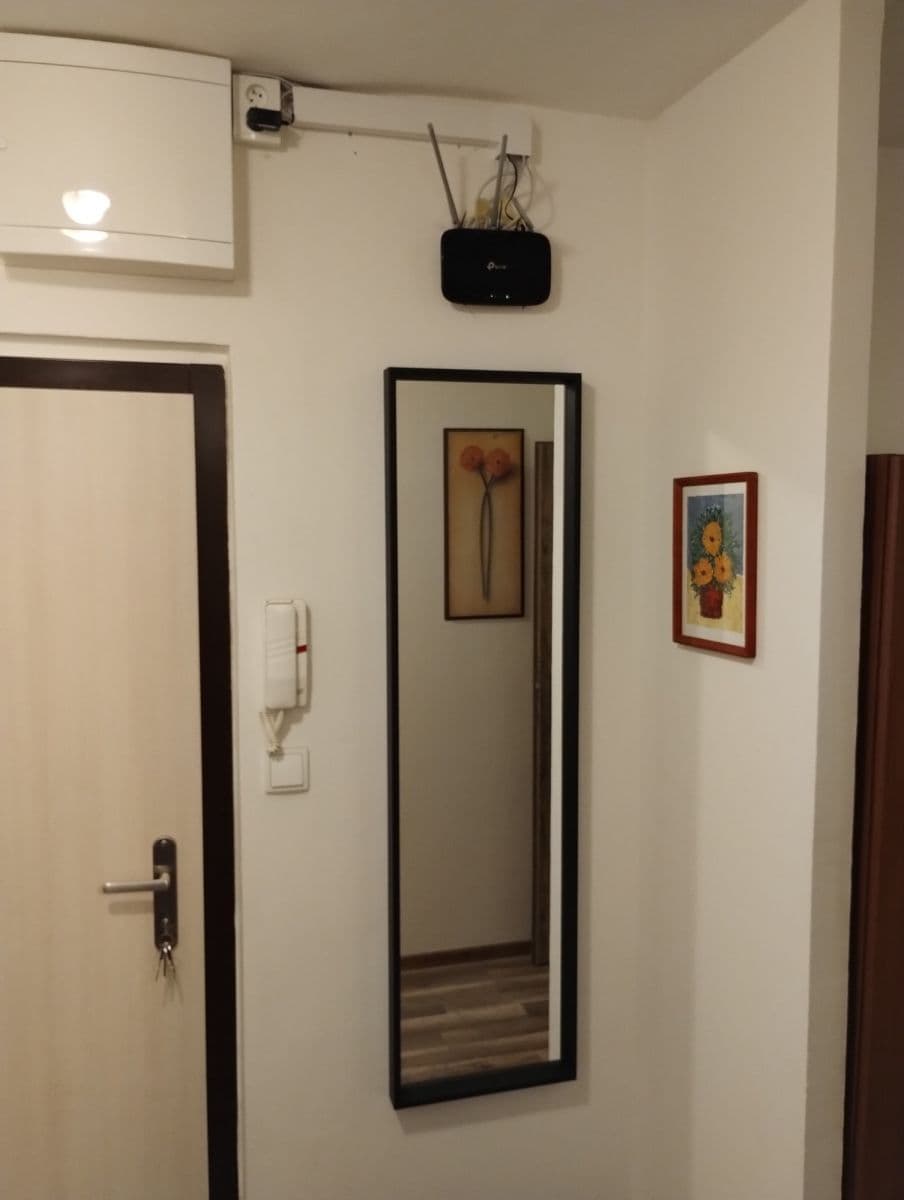 Prenájom bytu 70 m², Weberova, Praha, Praha Prenájom bytu 70 m², Weberova, Praha, Praha