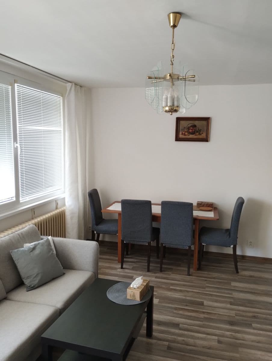Prenájom bytu 70 m², Weberova, Praha, Praha Prenájom bytu 70 m², Weberova, Praha, Praha