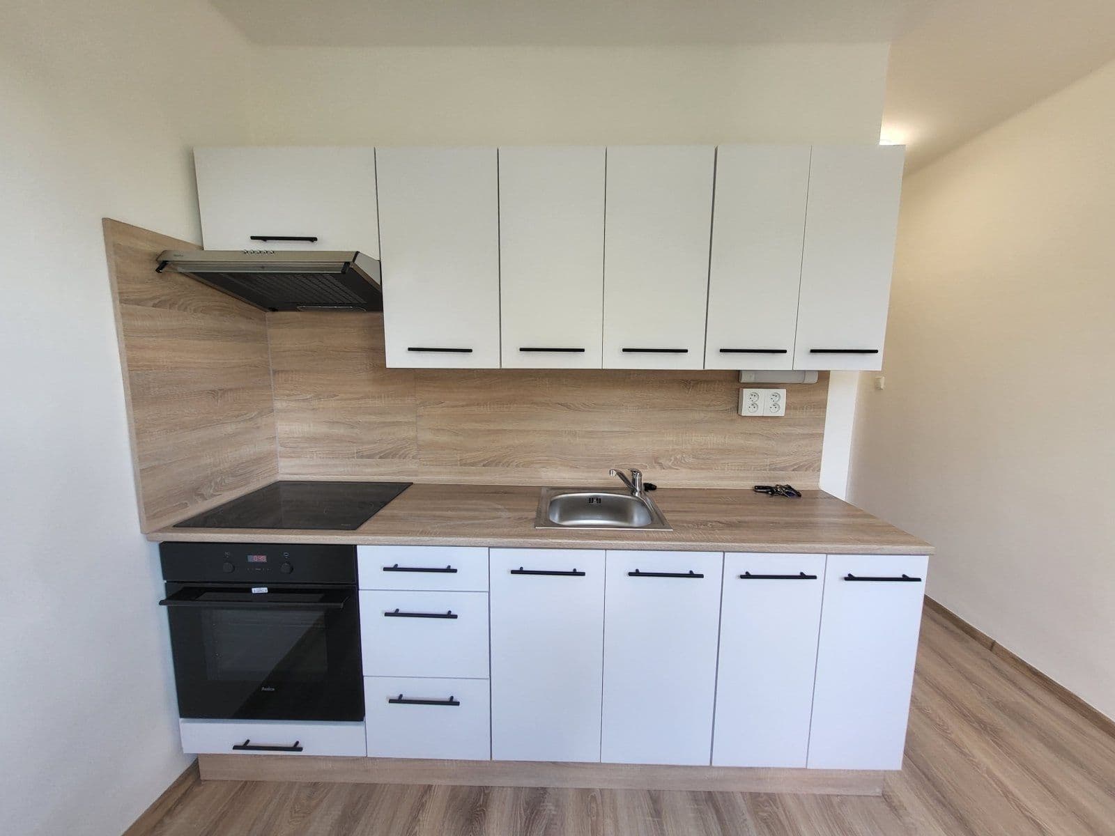 Prenájom bytu 2-izbový 50 m², Edisonova, Havířov, Moravskoslezský kraj Prenájom bytu 2-izbový 50 m², Edisonova, Havířov, Moravskoslezský kraj