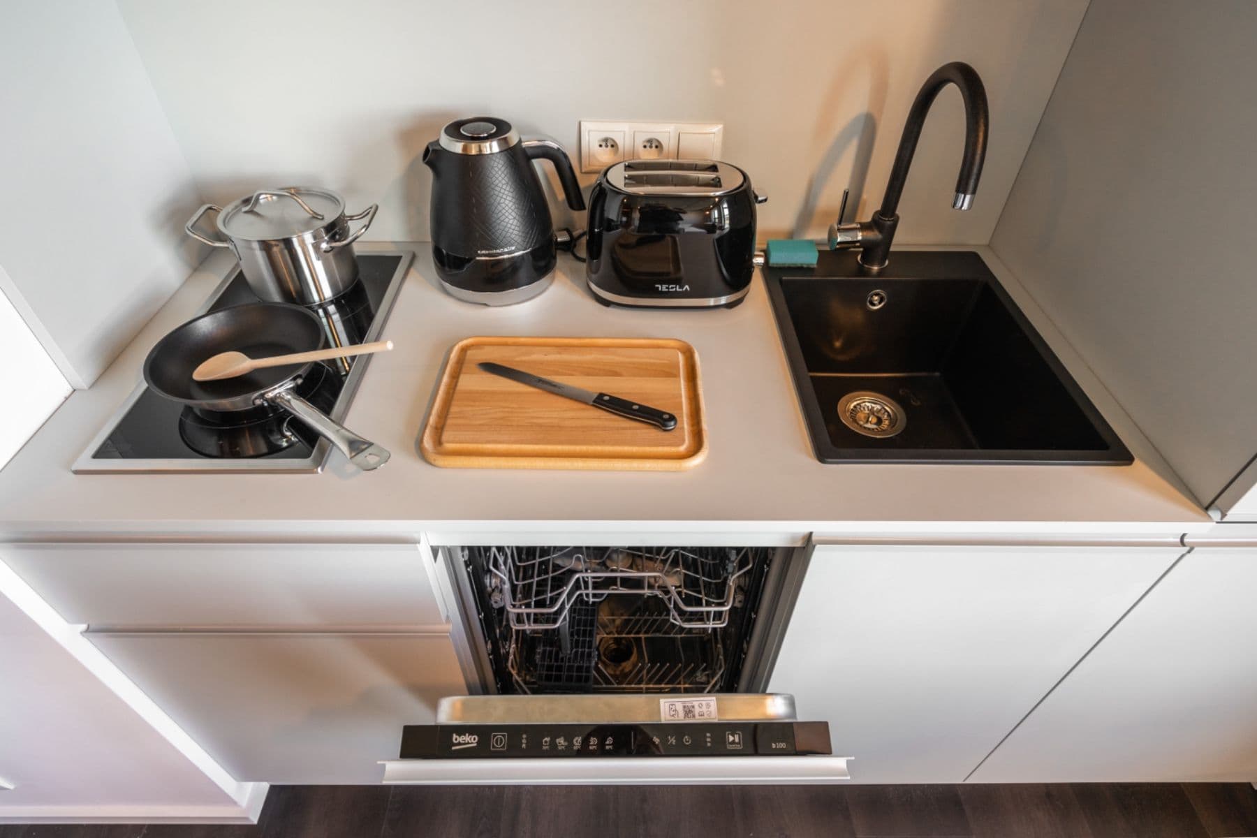 Prenájom bytu 1-izbový 33 m², Obchodní, Říčany, Středočeský kraj Prenájom bytu 1-izbový 33 m², Obchodní, Říčany, Středočeský kraj