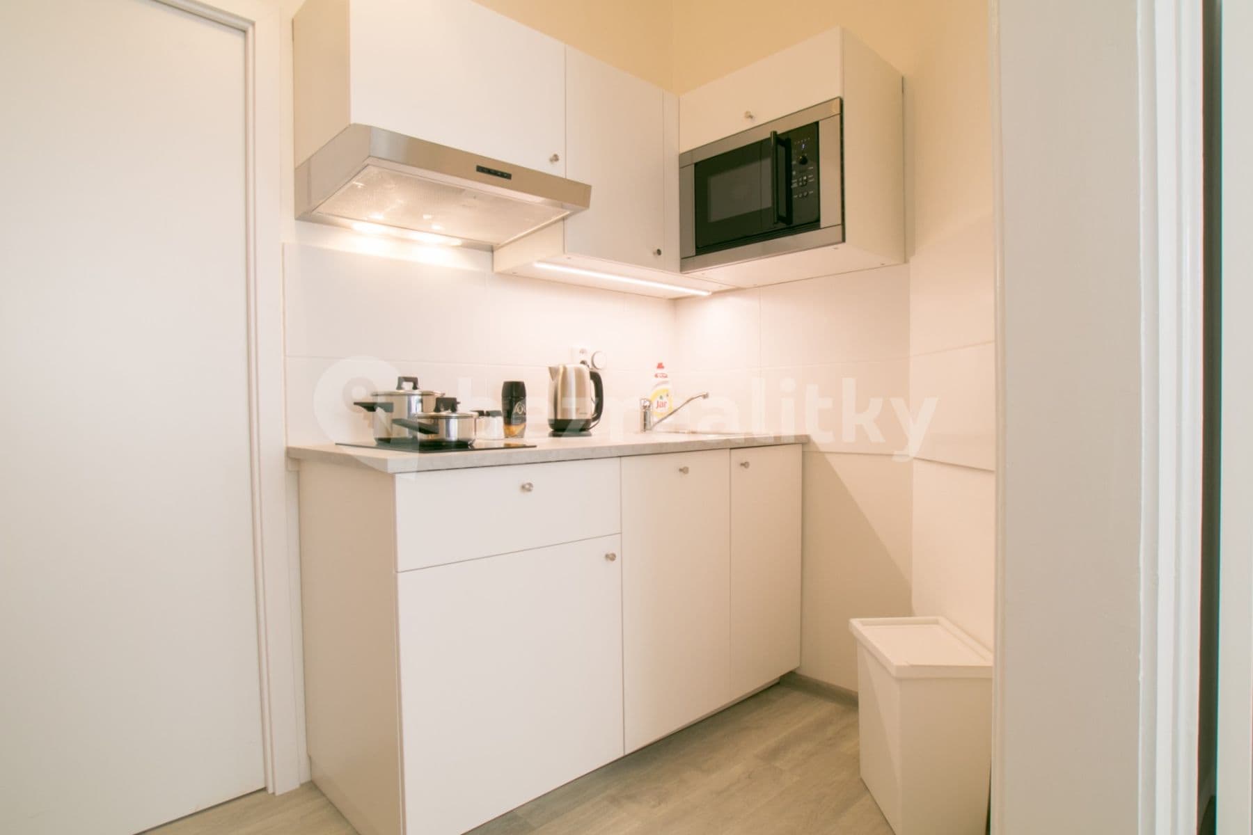 Prenájom bytu 1-izbový 33 m², Lidická, Praha, Praha Prenájom bytu 1-izbový 33 m², Lidická, Praha, Praha