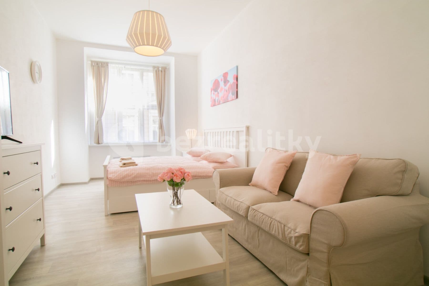 Prenájom bytu 1-izbový 33 m², Lidická, Praha, Praha Prenájom bytu 1-izbový 33 m², Lidická, Praha, Praha