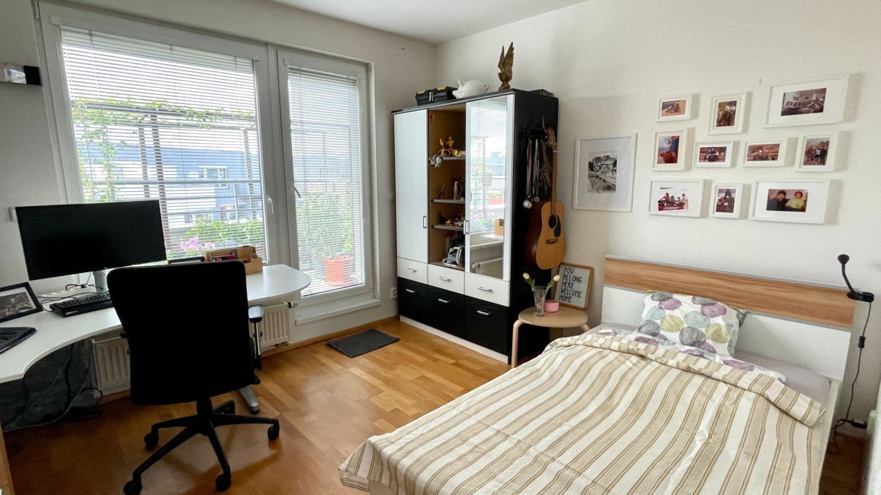 Prenájom bytu 4-izbový 164 m², Sazovická, Praha, Praha Prenájom bytu 4-izbový 164 m², Sazovická, Praha, Praha