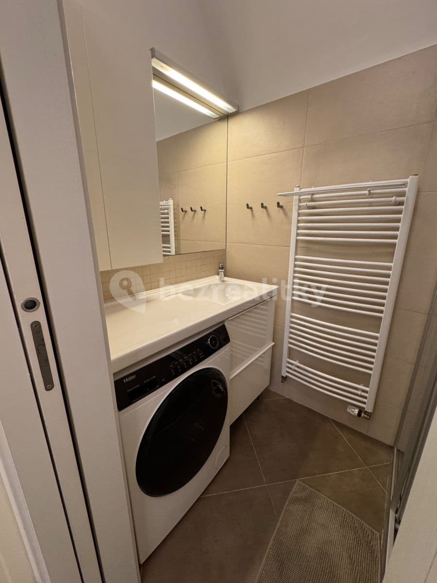 Prenájom bytu 1-izbový 55 m², V Jirchářích, Praha, Praha Prenájom bytu 1-izbový 55 m², V Jirchářích, Praha, Praha