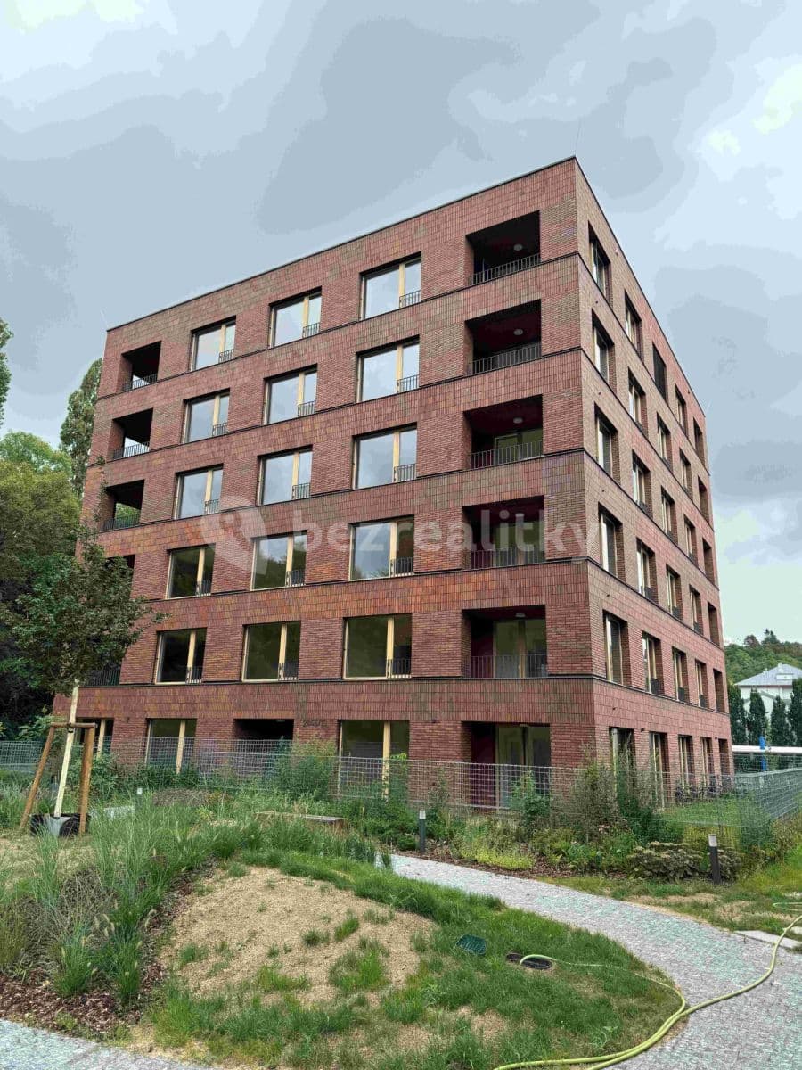 Prenájom bytu 2-izbový 56 m², Pod Juliskou, Praha, Praha Prenájom bytu 2-izbový 56 m², Pod Juliskou, Praha, Praha