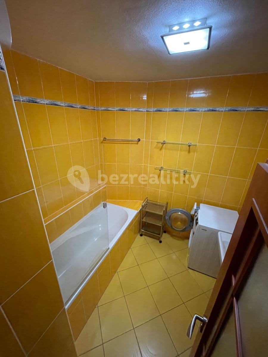 Prenájom bytu 2-izbový 72 m², Jírova, Brno, Jihomoravský kraj Prenájom bytu 2-izbový 72 m², Jírova, Brno, Jihomoravský kraj