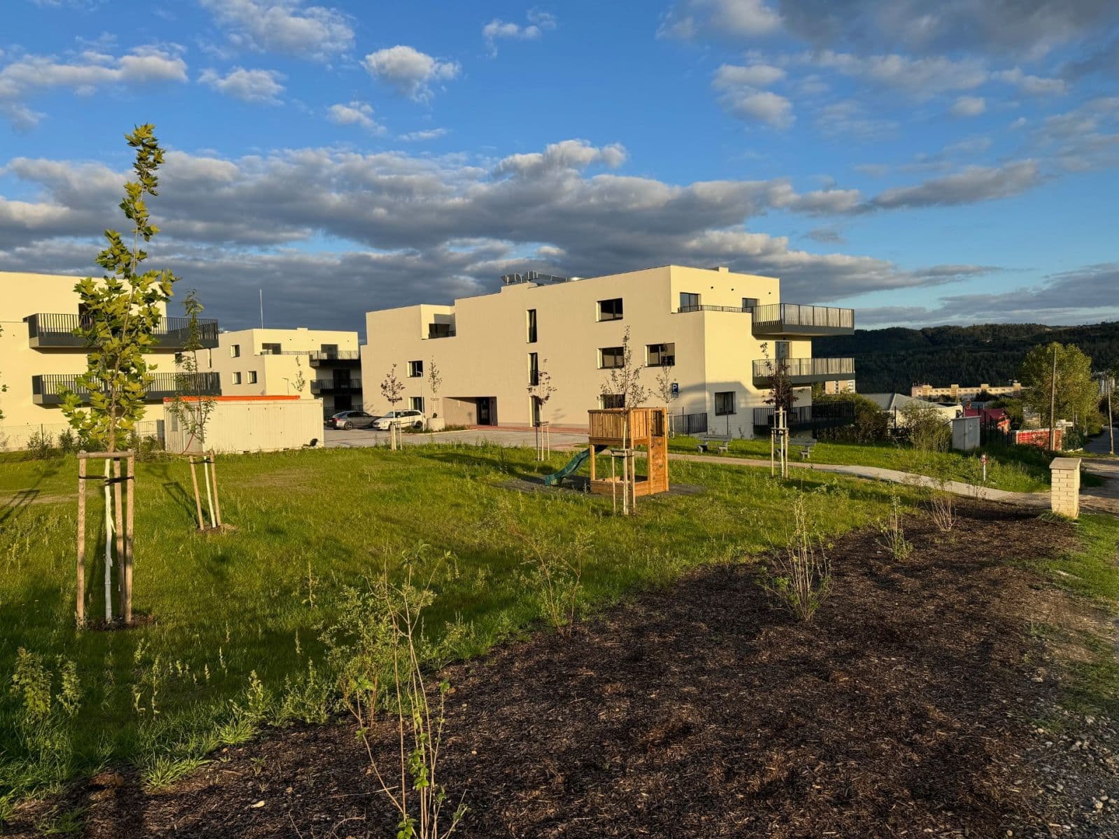 Prenájom bytu 2-izbový 45 m², U Židovského hřbitova, Beroun, Středočeský kraj Prenájom bytu 2-izbový 45 m², U Židovského hřbitova, Beroun, Středočeský kraj