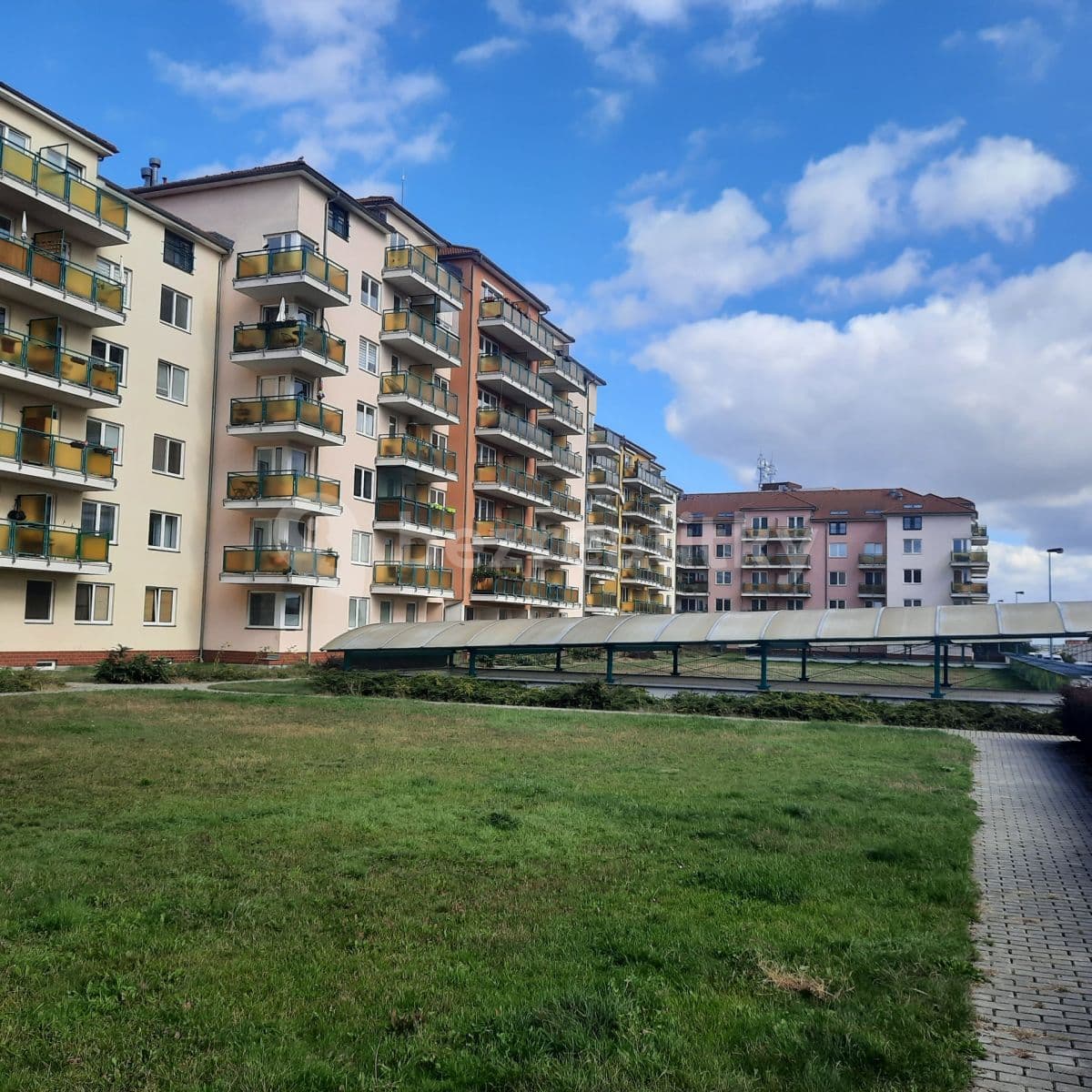 Prenájom bytu 1-izbový 34 m², Padovská, Praha, Praha Prenájom bytu 1-izbový 34 m², Padovská, Praha, Praha