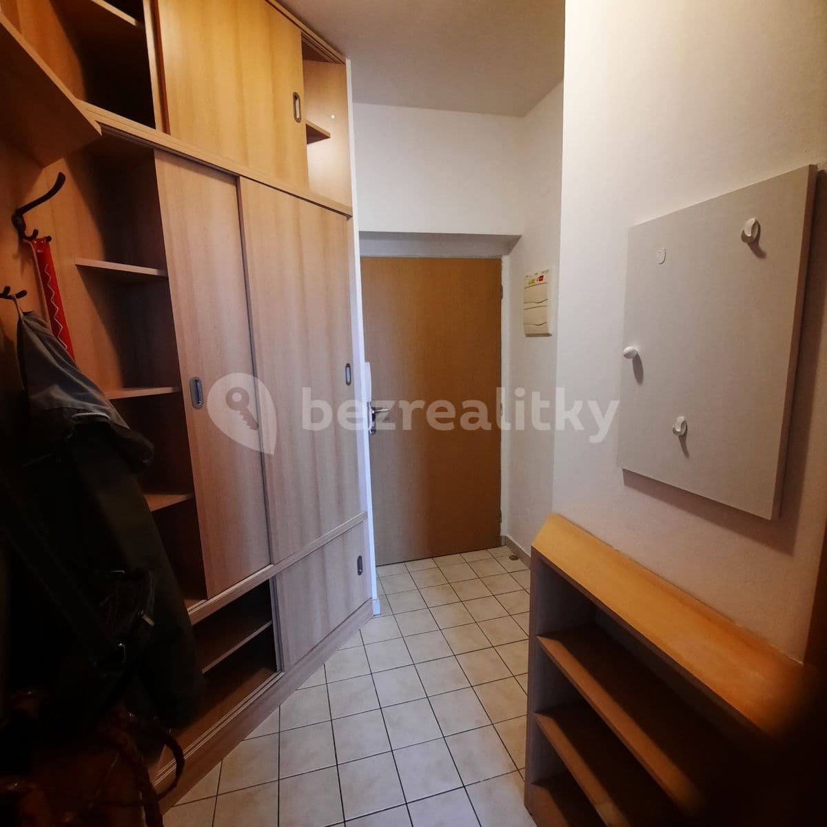 Prenájom bytu 1-izbový 34 m², Padovská, Praha, Praha Prenájom bytu 1-izbový 34 m², Padovská, Praha, Praha