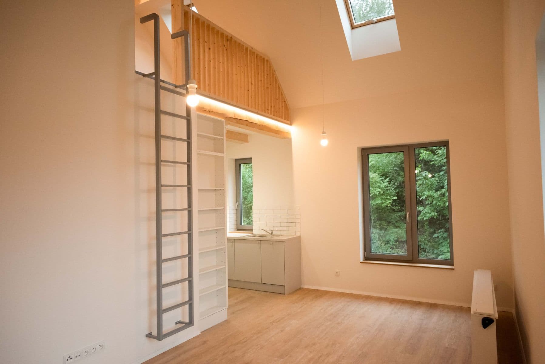 Prenájom bytu 2-izbový 53 m², Karlovarská, Praha, Praha Prenájom bytu 2-izbový 53 m², Karlovarská, Praha, Praha