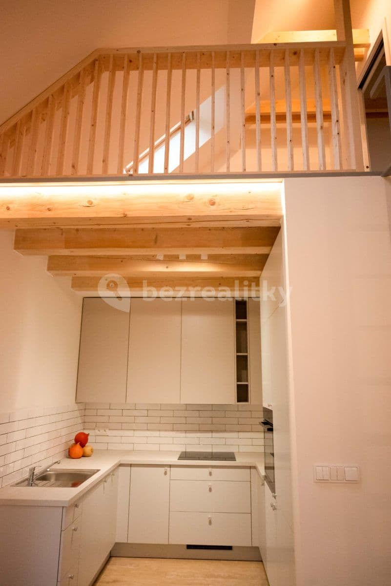 Prenájom bytu 2-izbový 52 m², Karlovarská, Praha, Praha Prenájom bytu 2-izbový 52 m², Karlovarská, Praha, Praha