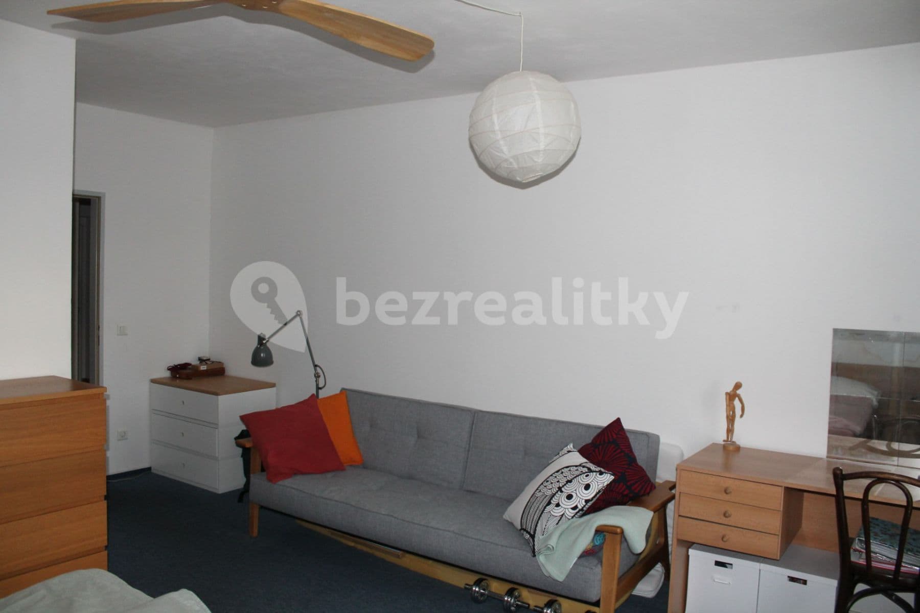 Prenájom bytu 4-izbový 103 m², Kostomlatská, Praha, Praha Prenájom bytu 4-izbový 103 m², Kostomlatská, Praha, Praha