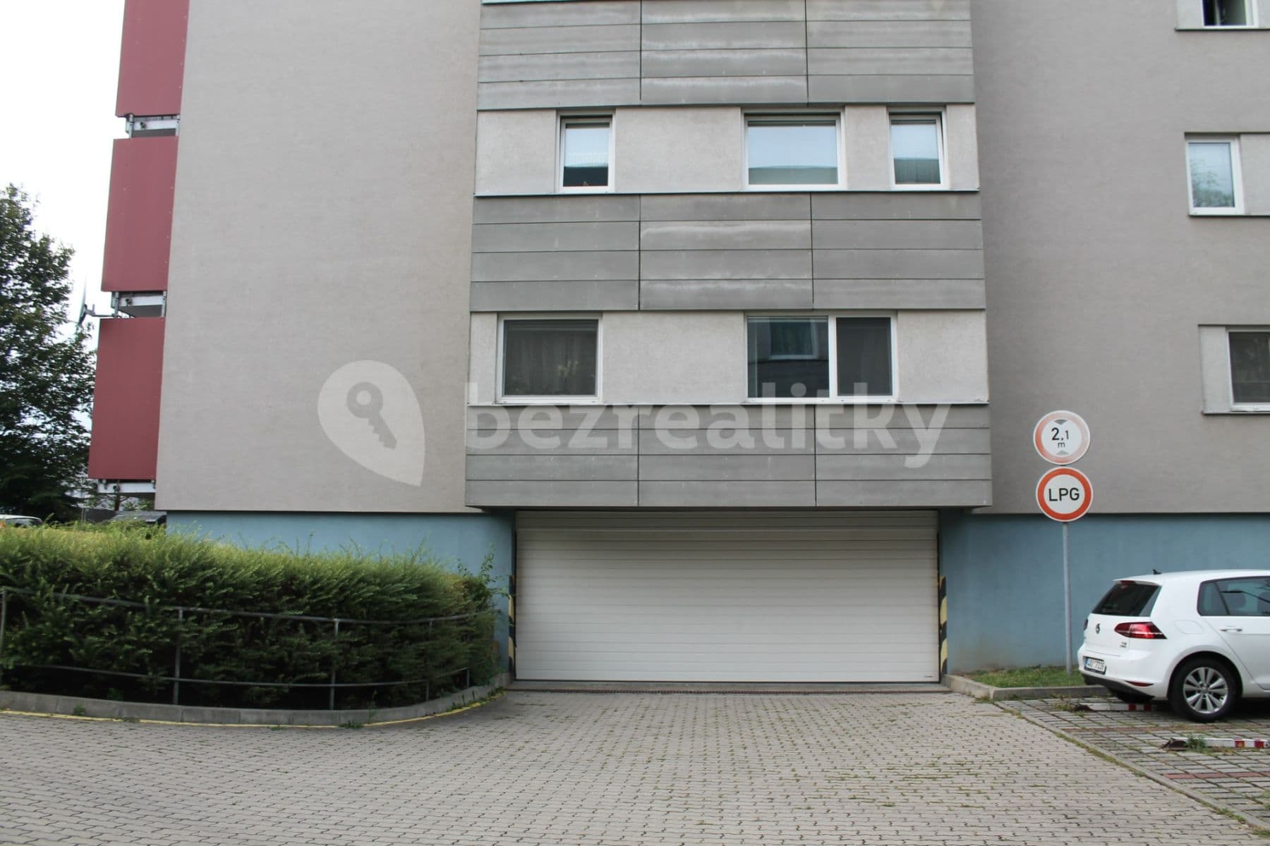 Prenájom bytu 4-izbový 103 m², Kostomlatská, Praha, Praha Prenájom bytu 4-izbový 103 m², Kostomlatská, Praha, Praha