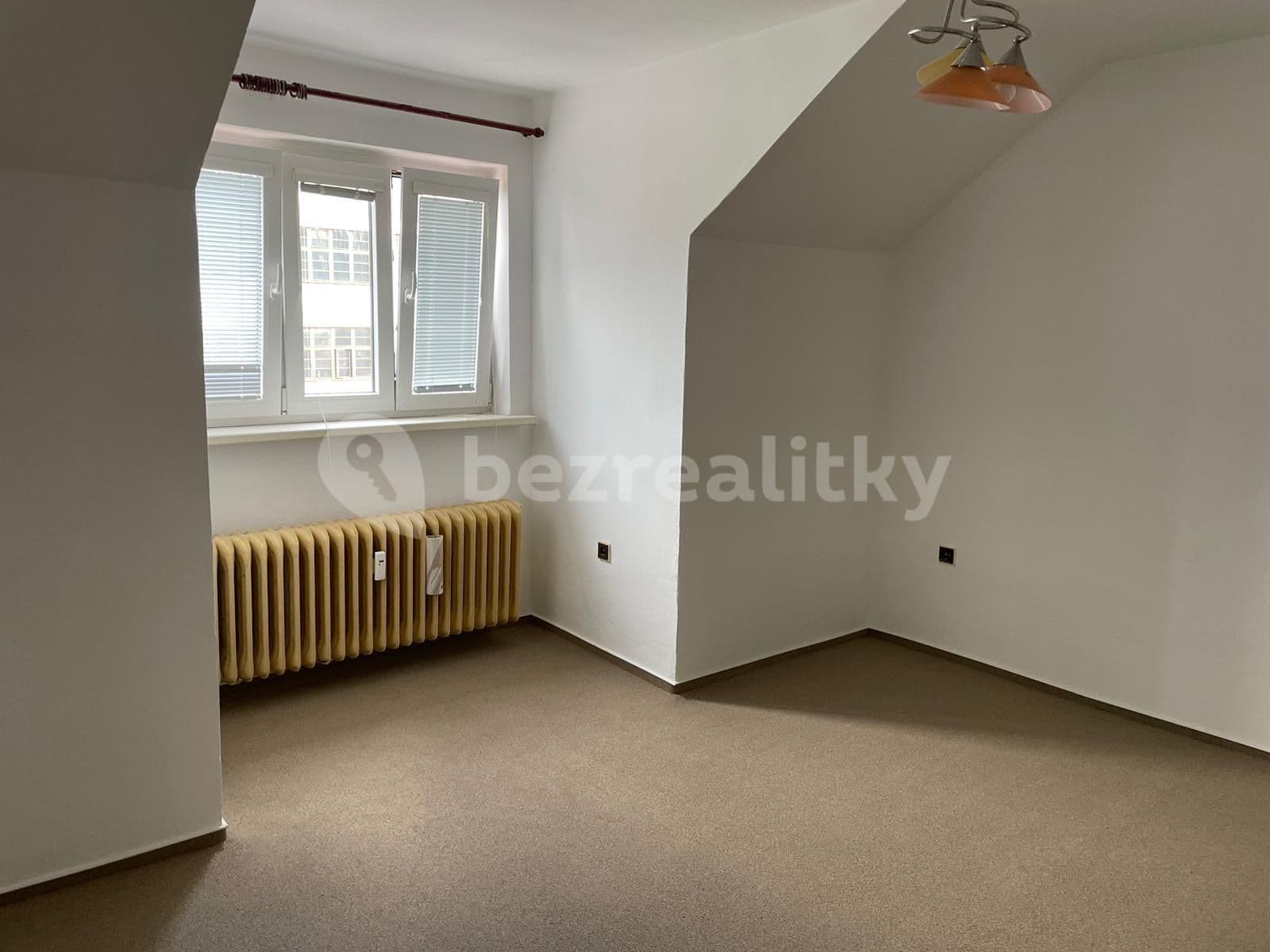 Prenájom bytu 1-izbový 46 m², Komenského, Náchod, Královéhradecký kraj Prenájom bytu 1-izbový 46 m², Komenského, Náchod, Královéhradecký kraj