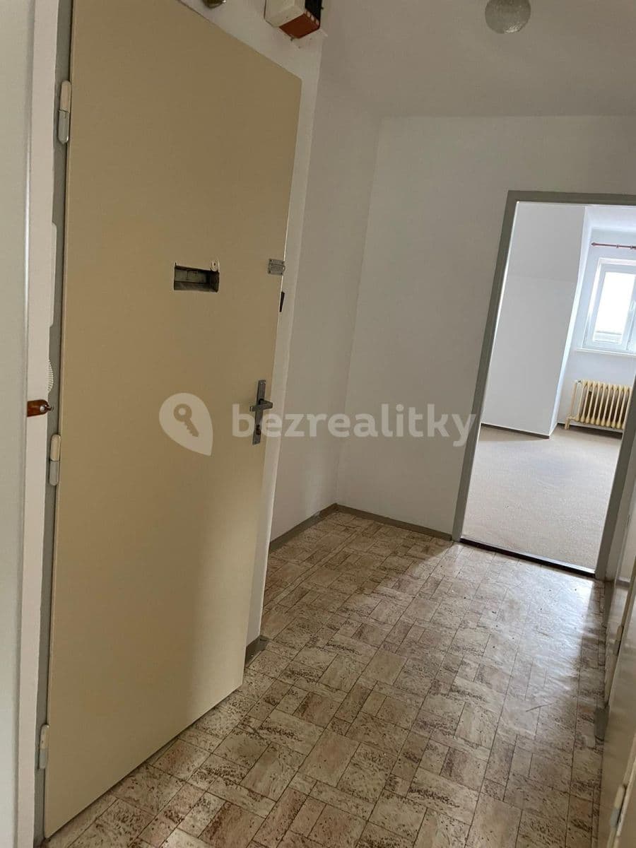 Prenájom bytu 1-izbový 46 m², Komenského, Náchod, Královéhradecký kraj Prenájom bytu 1-izbový 46 m², Komenského, Náchod, Královéhradecký kraj