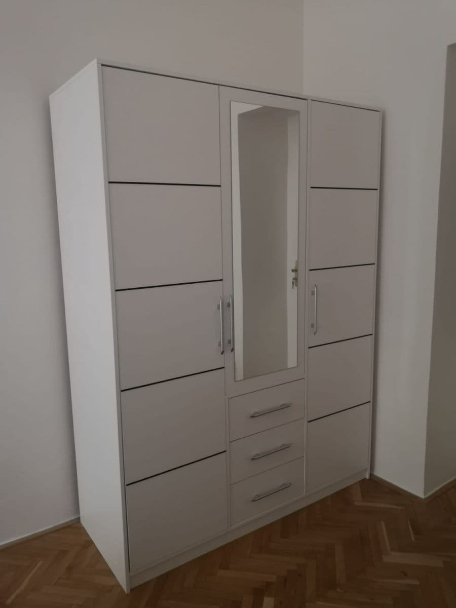 Prenájom bytu 117 m², Americká, Praha, Praha Prenájom bytu 117 m², Americká, Praha, Praha