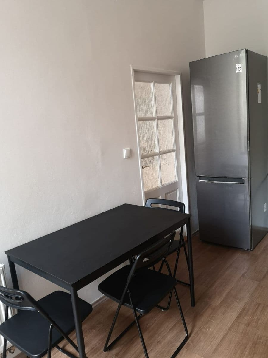 Prenájom bytu 117 m², Americká, Praha, Praha Prenájom bytu 117 m², Americká, Praha, Praha