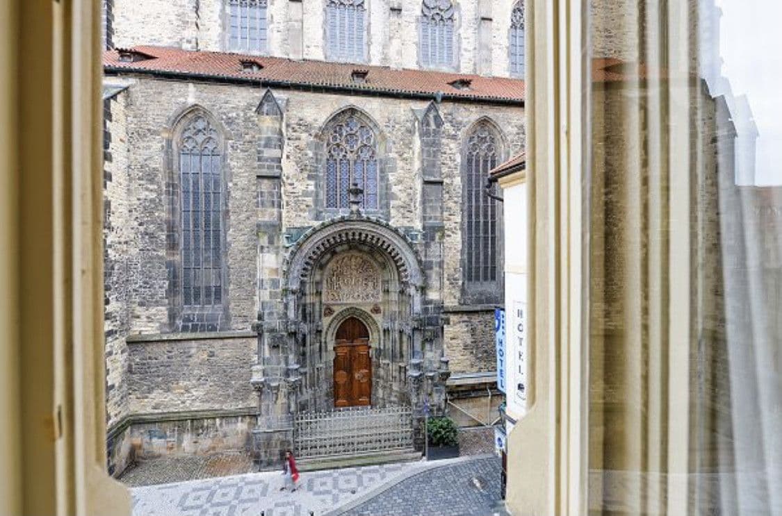 Prenájom bytu 76 m², Týnská ulička, Praha, Praha Prenájom bytu 76 m², Týnská ulička, Praha, Praha