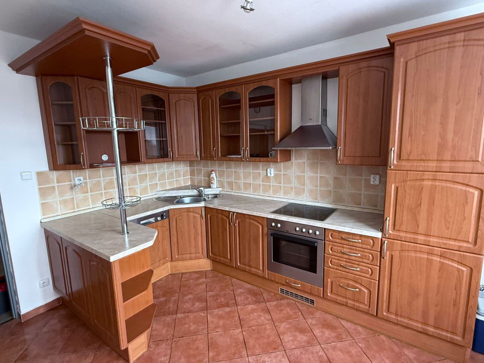 Prenájom bytu 3-izbový 88 m², Nezvalova, Jirny, Středočeský kraj Prenájom bytu 3-izbový 88 m², Nezvalova, Jirny, Středočeský kraj