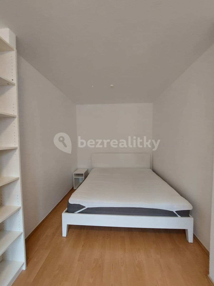 Prenájom bytu 2-izbový 44 m², Hnězdenská, Praha, Praha Prenájom bytu 2-izbový 44 m², Hnězdenská, Praha, Praha