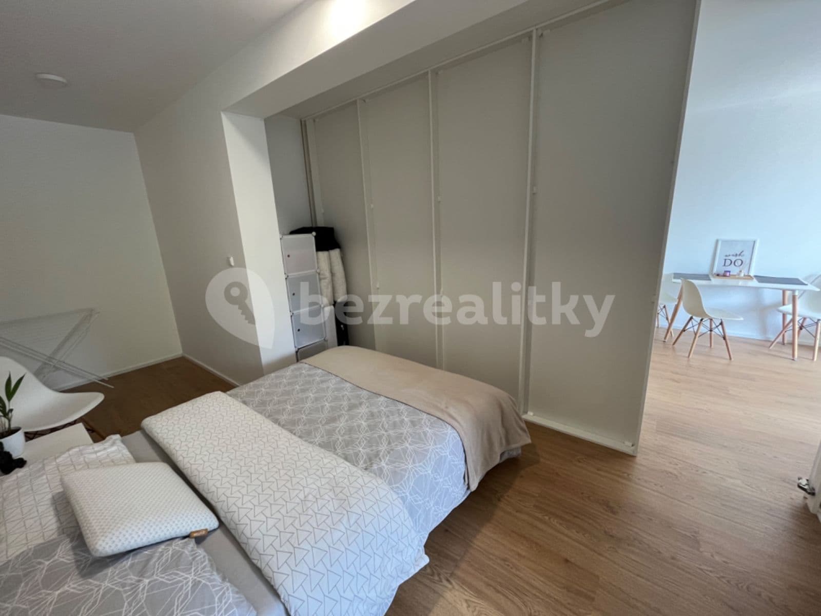 Prenájom bytu 2-izbový 63 m², Žalanského, Praha, Praha Prenájom bytu 2-izbový 63 m², Žalanského, Praha, Praha
