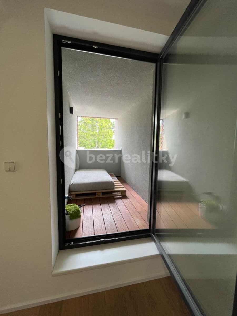 Prenájom bytu 2-izbový 63 m², Žalanského, Praha, Praha Prenájom bytu 2-izbový 63 m², Žalanského, Praha, Praha