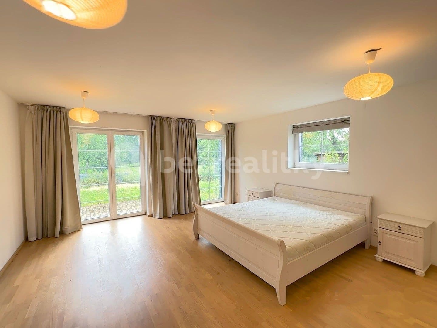 Prenájom domu 178 m², pozemek 440 m², Nad Mlýnem, Praha, Praha Prenájom domu 178 m², pozemek 440 m², Nad Mlýnem, Praha, Praha