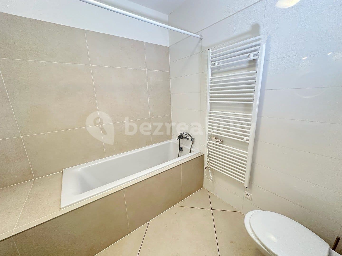 Prenájom domu 178 m², pozemek 440 m², Nad Mlýnem, Praha, Praha Prenájom domu 178 m², pozemek 440 m², Nad Mlýnem, Praha, Praha