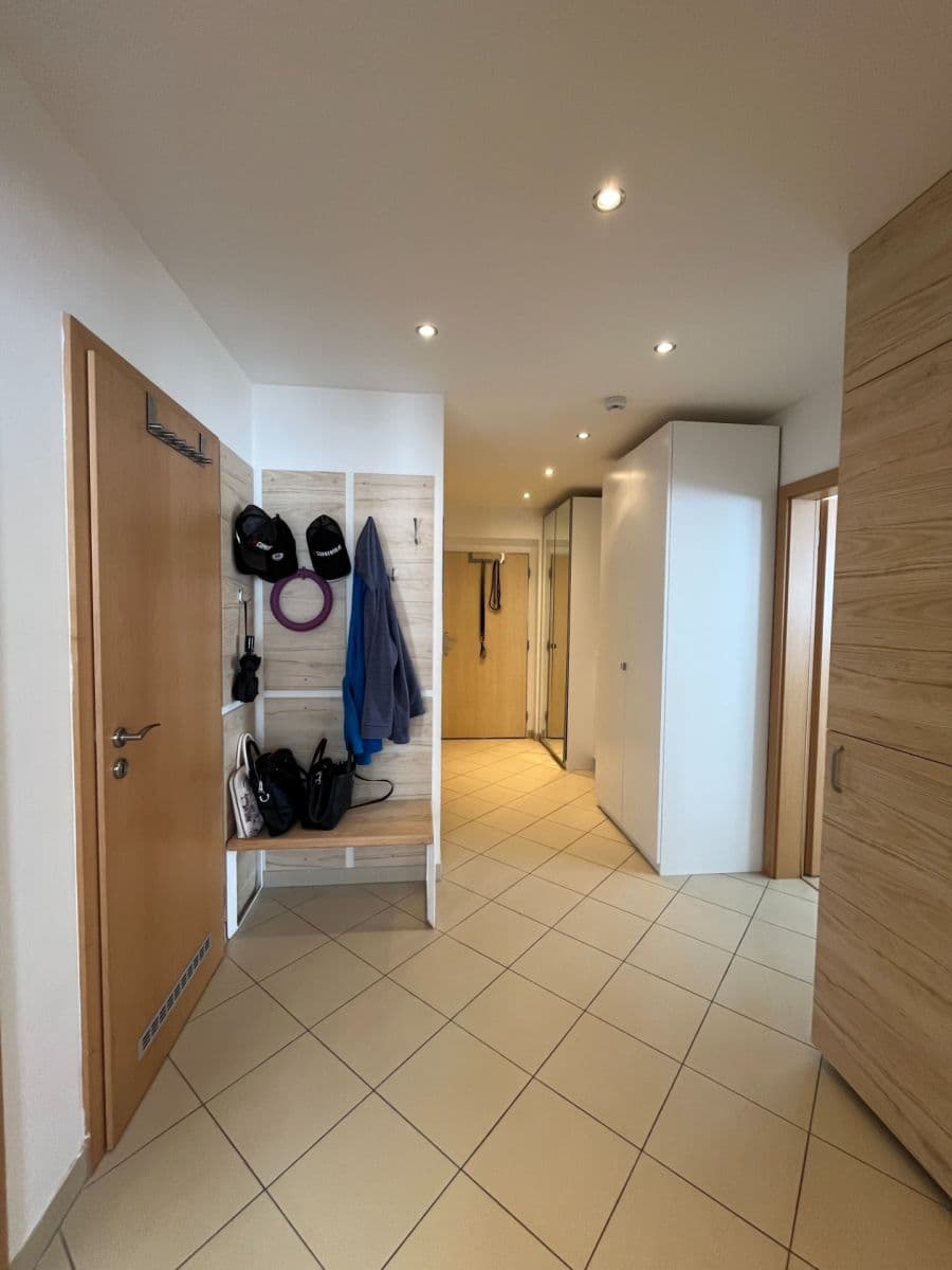 Prenájom bytu 2-izbový 71 m², Sazovická, Praha, Praha Prenájom bytu 2-izbový 71 m², Sazovická, Praha, Praha