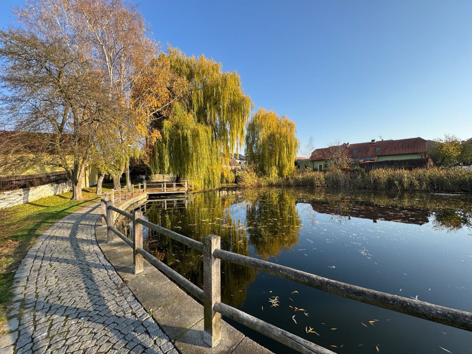 Prenájom bytu 2-izbový 50 m², Na Průhonu, Dolní Břežany, Středočeský kraj Prenájom bytu 2-izbový 50 m², Na Průhonu, Dolní Břežany, Středočeský kraj