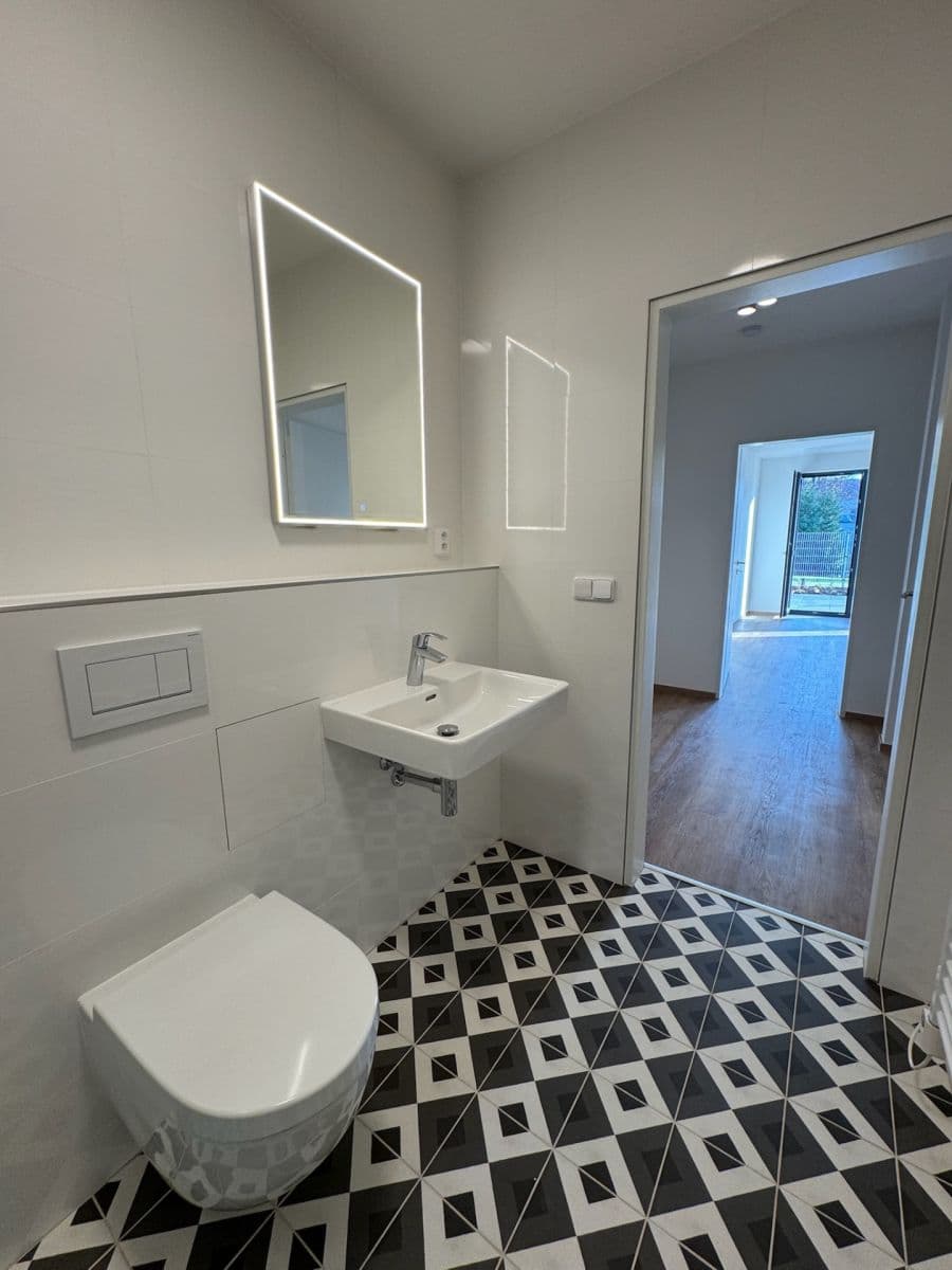 Prenájom bytu 2-izbový 50 m², Na Průhonu, Dolní Břežany, Středočeský kraj Prenájom bytu 2-izbový 50 m², Na Průhonu, Dolní Břežany, Středočeský kraj