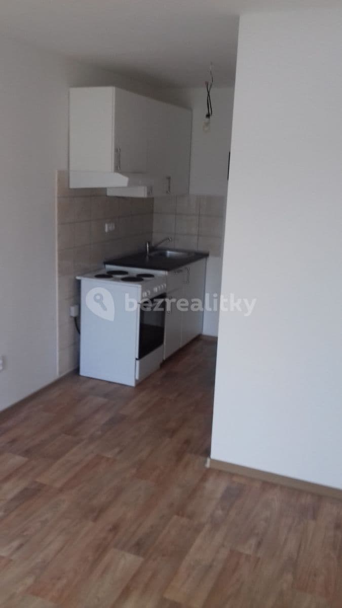 Prenájom bytu 1-izbový 15 m², Masarykova, Čelákovice, Středočeský kraj Prenájom bytu 1-izbový 15 m², Masarykova, Čelákovice, Středočeský kraj