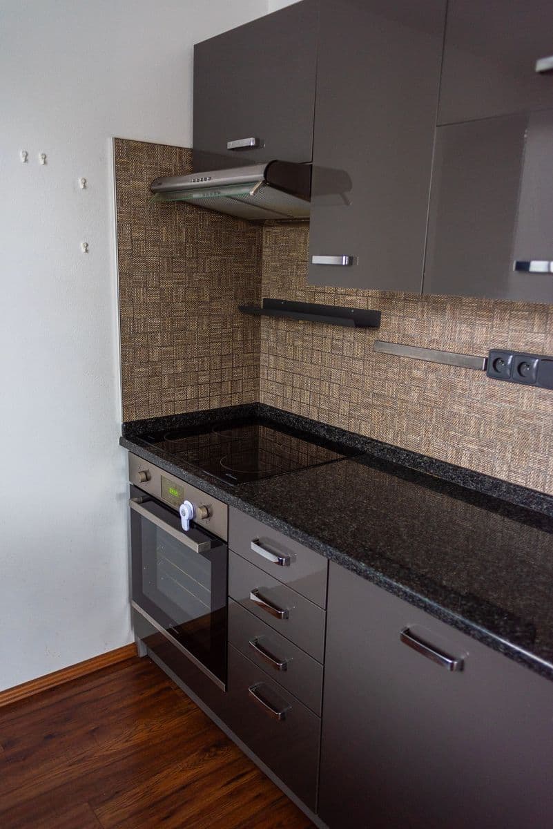 Prenájom bytu 3-izbový 74 m², K Sádkám, Praha, Praha Prenájom bytu 3-izbový 74 m², K Sádkám, Praha, Praha