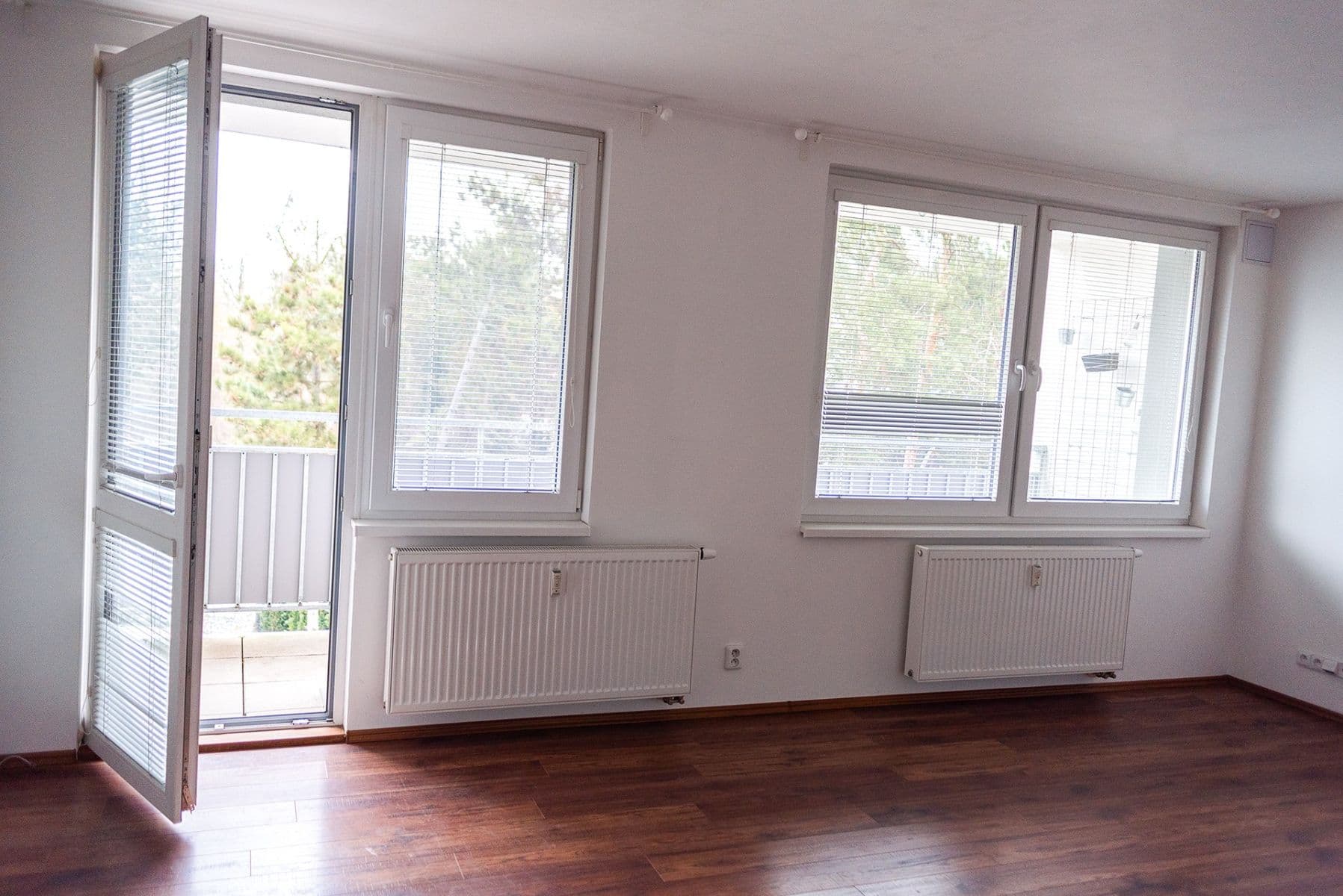 Prenájom bytu 3-izbový 74 m², K Sádkám, Praha, Praha Prenájom bytu 3-izbový 74 m², K Sádkám, Praha, Praha