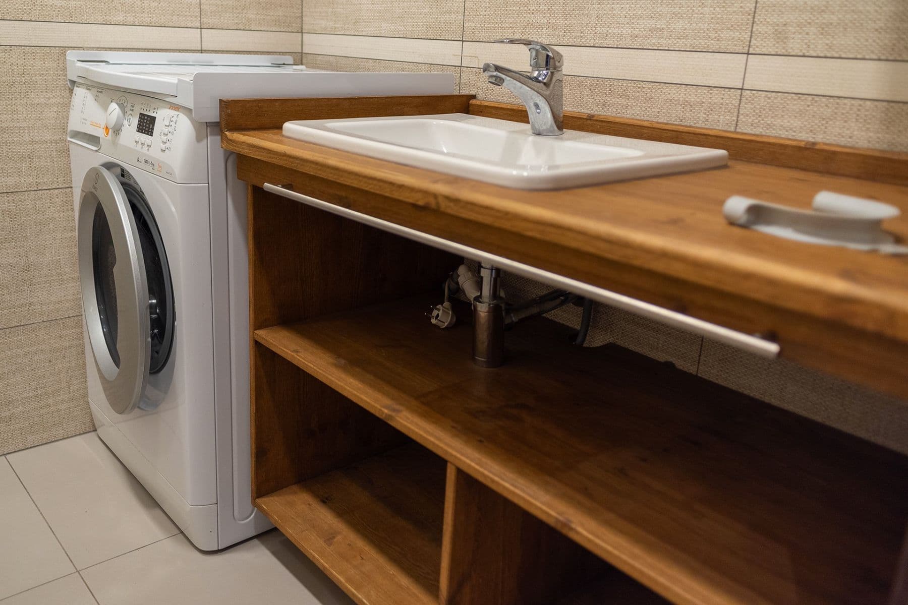 Prenájom bytu 3-izbový 74 m², K Sádkám, Praha, Praha Prenájom bytu 3-izbový 74 m², K Sádkám, Praha, Praha