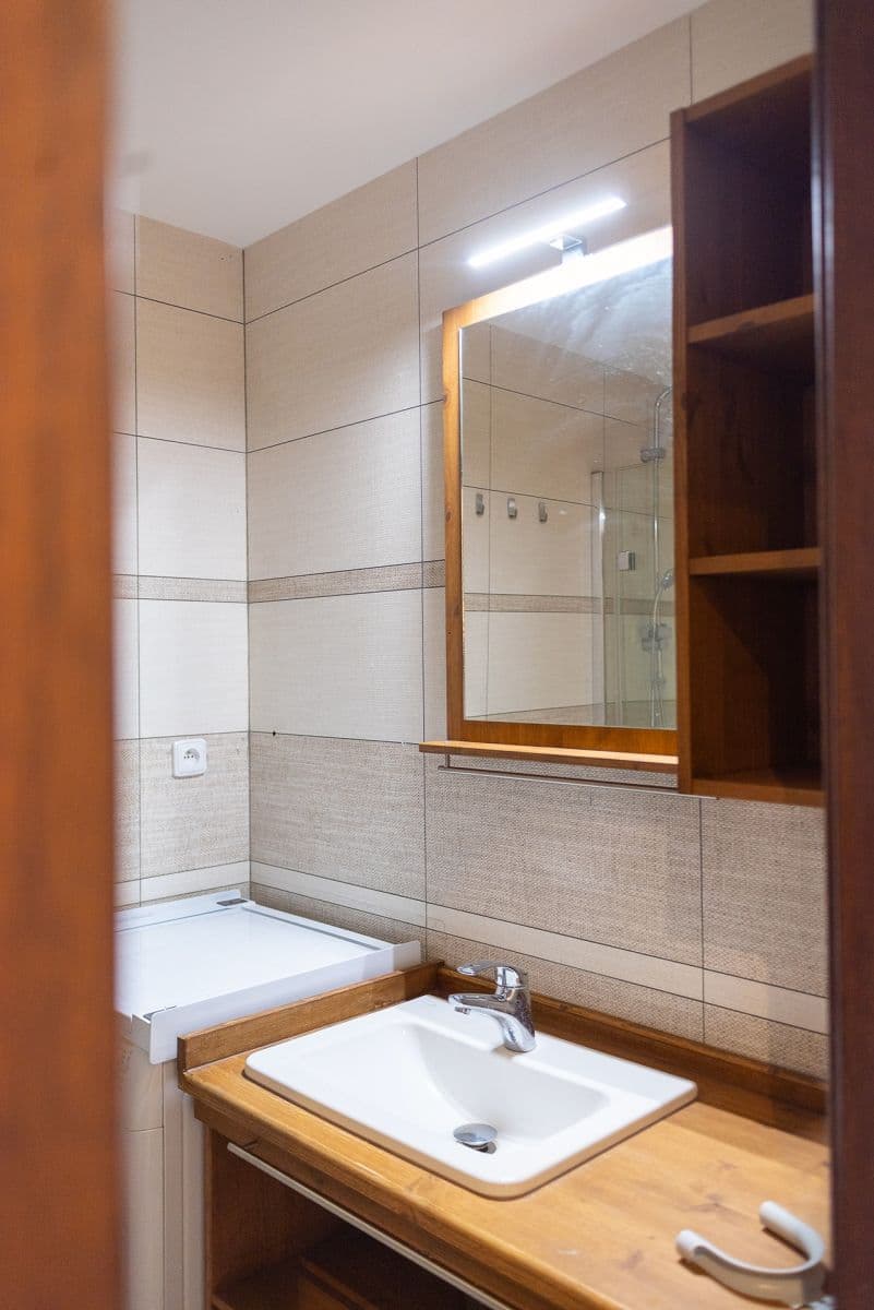 Prenájom bytu 3-izbový 74 m², K Sádkám, Praha, Praha Prenájom bytu 3-izbový 74 m², K Sádkám, Praha, Praha