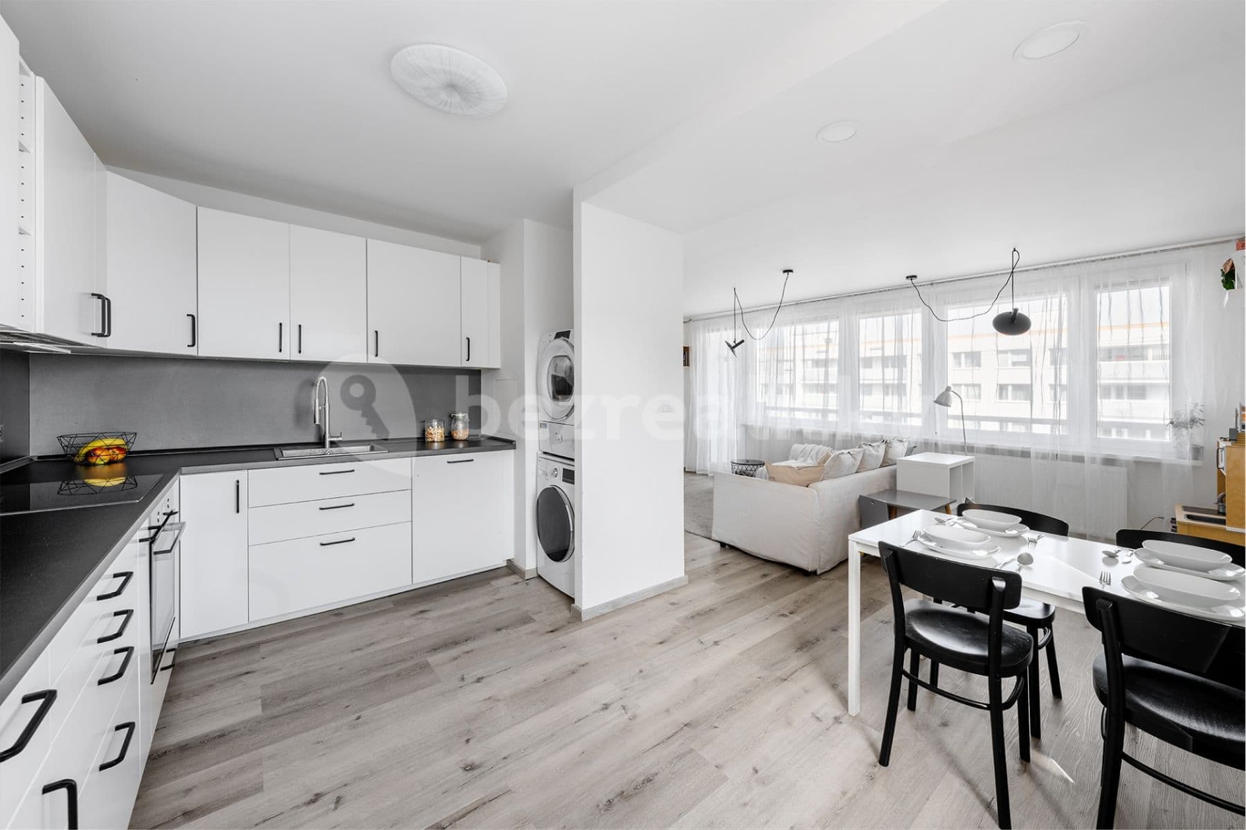 Prenájom bytu 3-izbový 79 m², Přecechtělova, Praha, Praha Prenájom bytu 3-izbový 79 m², Přecechtělova, Praha, Praha