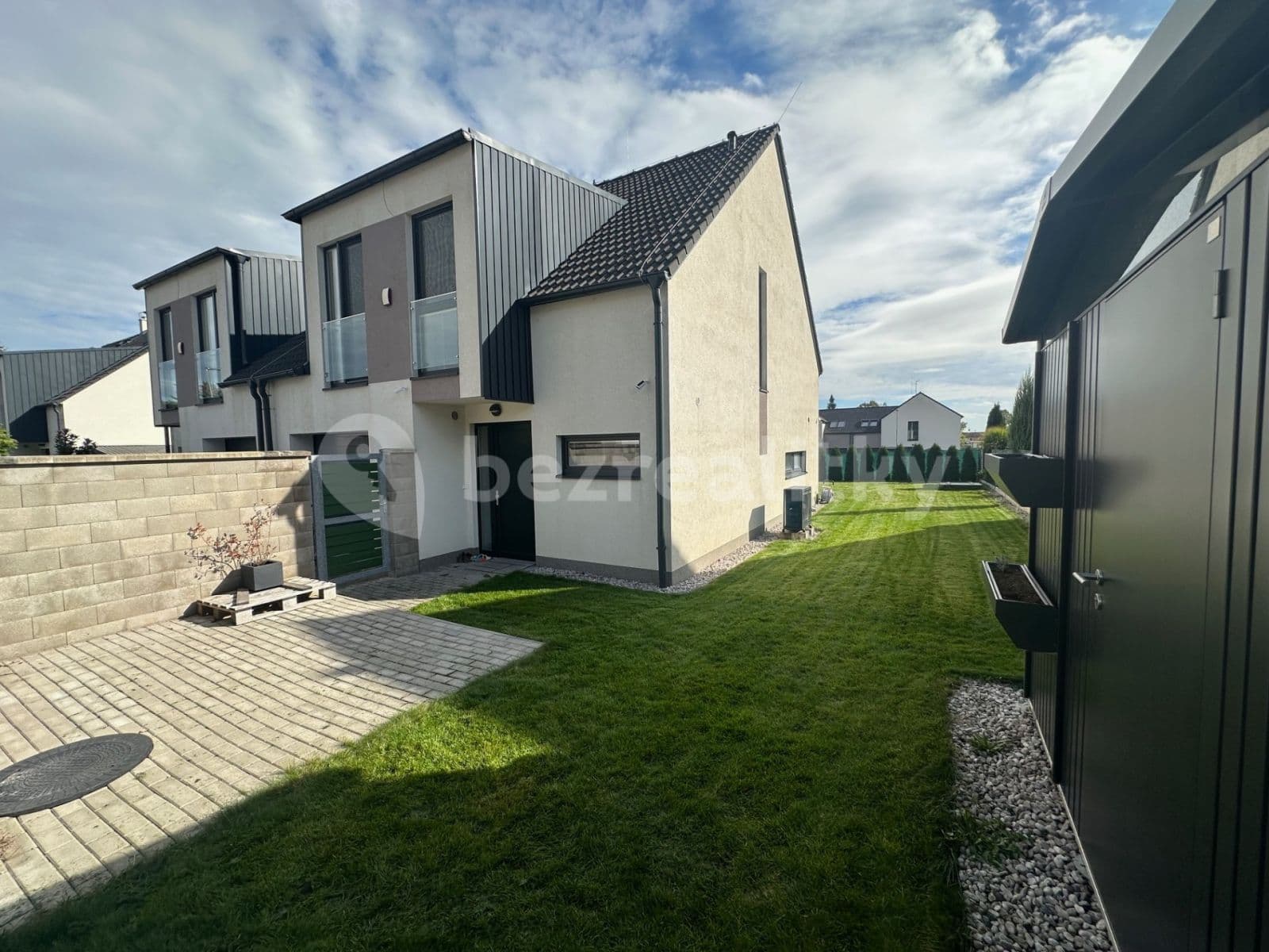 Prenájom domu 180 m², pozemek 351 m², Modřínová, Zruč-Senec, Plzeňský kraj Prenájom domu 180 m², pozemek 351 m², Modřínová, Zruč-Senec, Plzeňský kraj