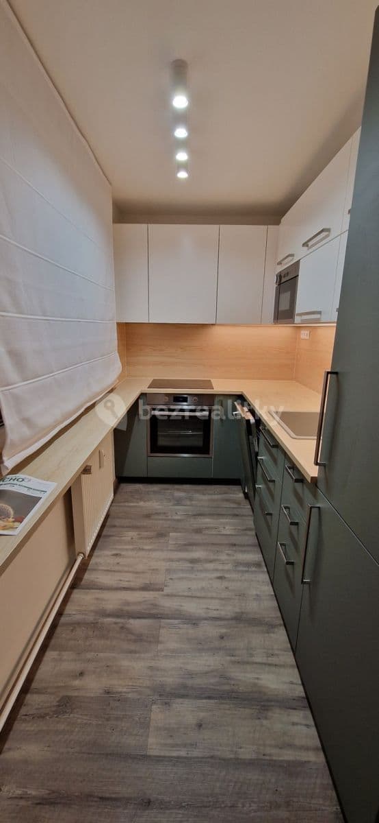 Prenájom bytu 2-izbový 42 m², Braniborská, Milovice, Středočeský kraj Prenájom bytu 2-izbový 42 m², Braniborská, Milovice, Středočeský kraj