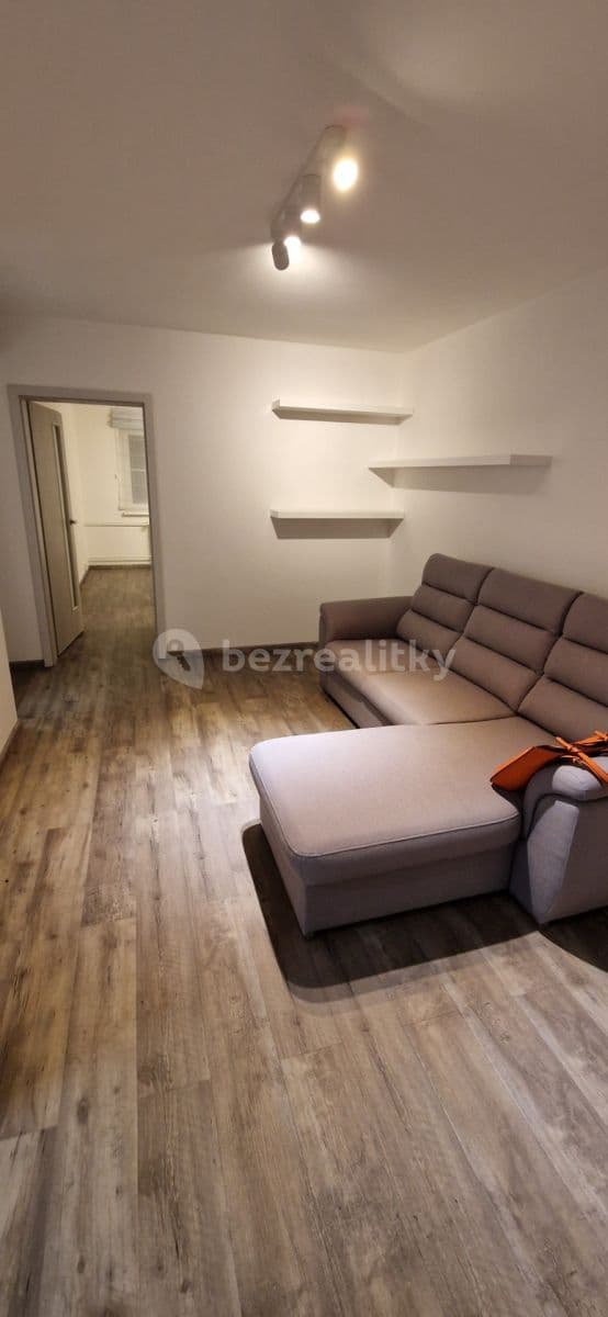 Prenájom bytu 2-izbový 42 m², Braniborská, Milovice, Středočeský kraj Prenájom bytu 2-izbový 42 m², Braniborská, Milovice, Středočeský kraj