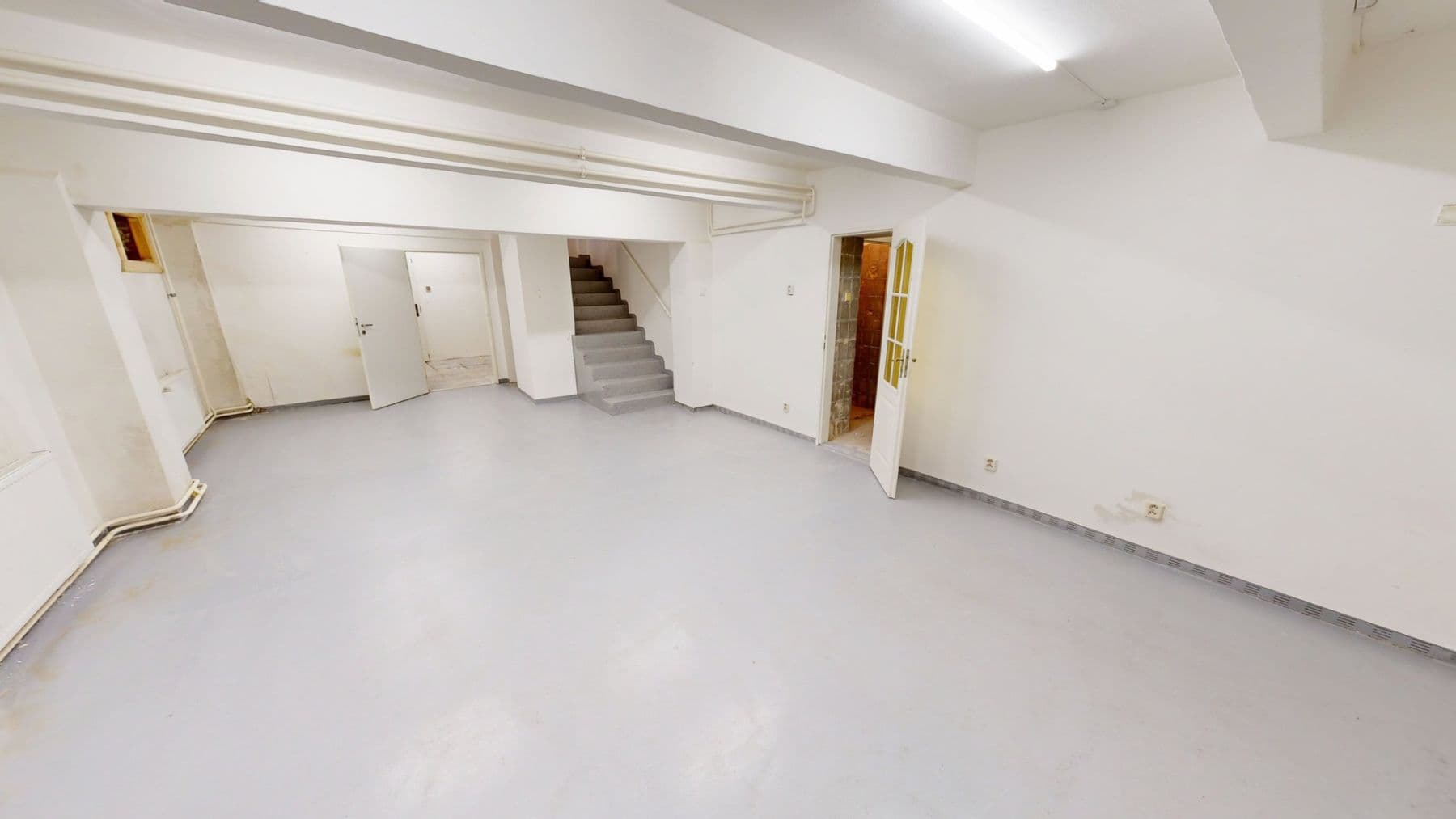 Predaj nebytového priestoru 141 m², Žerotínova, Praha, Praha Predaj nebytového priestoru 141 m², Žerotínova, Praha, Praha