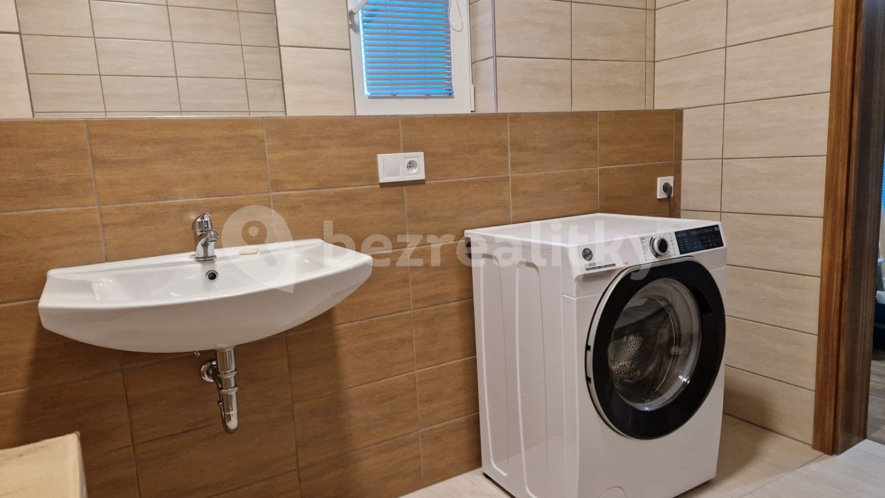 Prenájom bytu 2-izbový 59 m², Poděbradova, Plzeň, Plzeňský kraj Prenájom bytu 2-izbový 59 m², Poděbradova, Plzeň, Plzeňský kraj