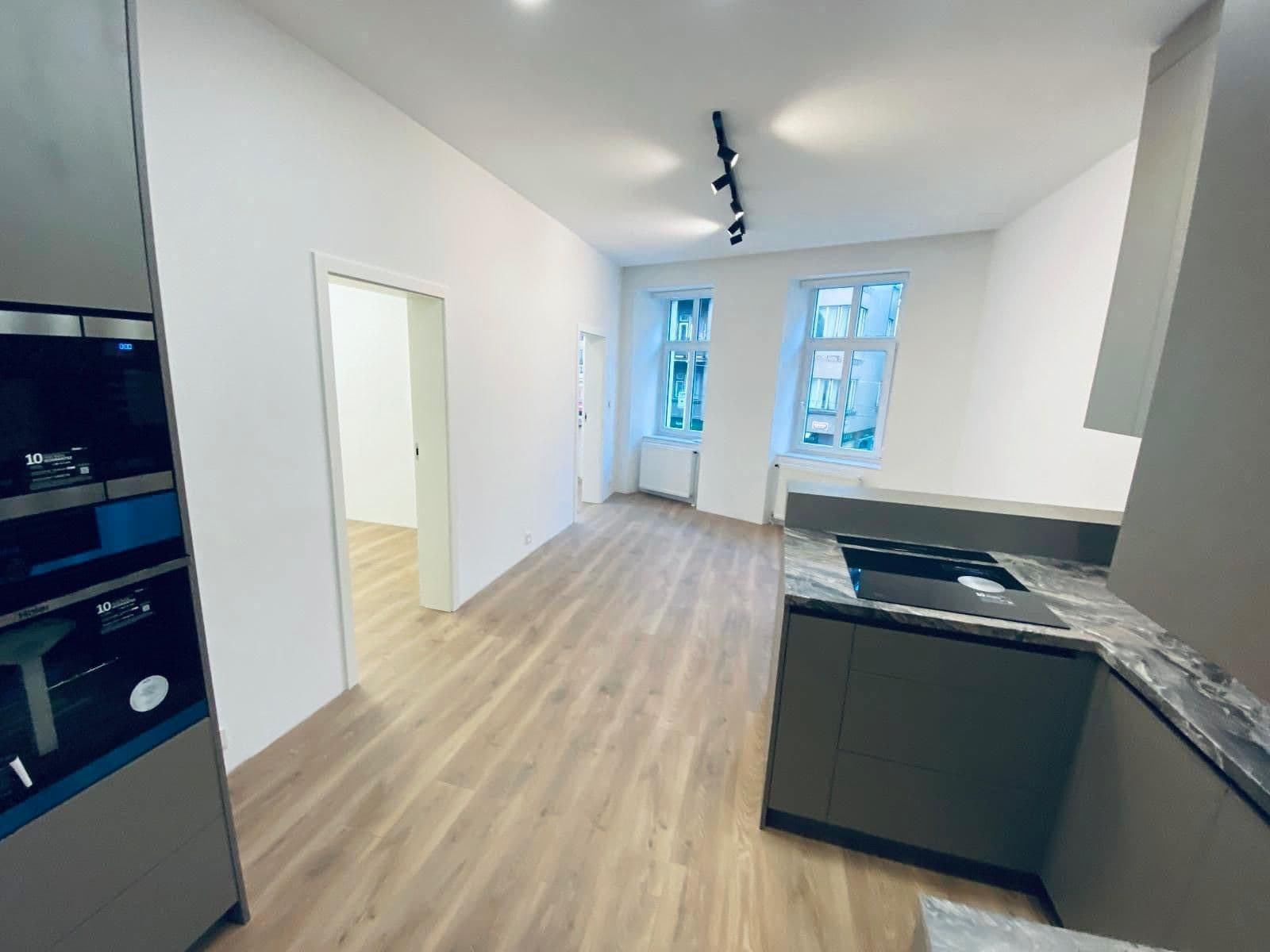 Prenájom bytu 2-izbový 58 m², Milady Horákové, Praha, Praha Prenájom bytu 2-izbový 58 m², Milady Horákové, Praha, Praha